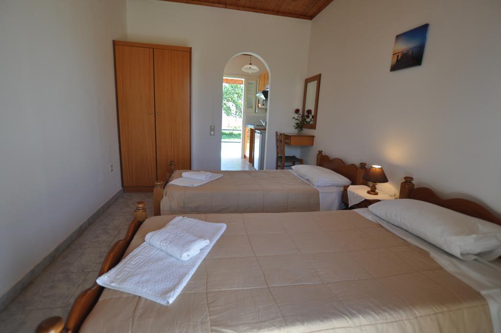 Liberty'S Studios Almiros Beach Екстер'єр фото